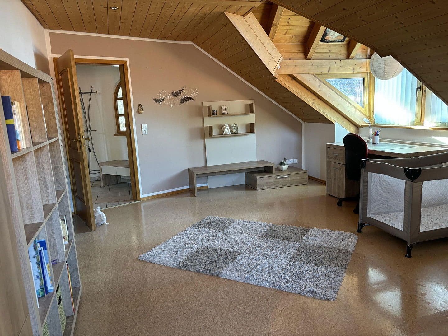 Pronájem bytu 3+1 120 m², Sulzdorf an der Lederhecke, Bavorsko Pronájem bytu 3+1 120 m², Sulzdorf an der Lederhecke, Bavorsko