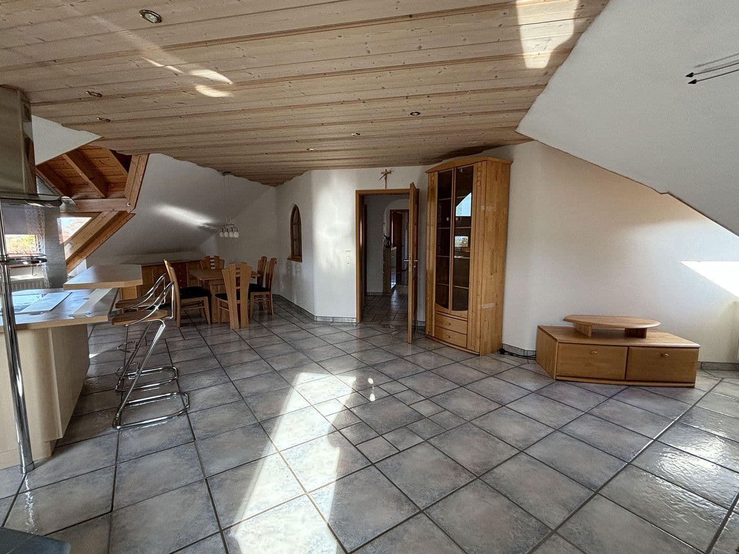 Pronájem bytu 3+1 120 m², Sulzdorf an der Lederhecke, Bavorsko Pronájem bytu 3+1 120 m², Sulzdorf an der Lederhecke, Bavorsko