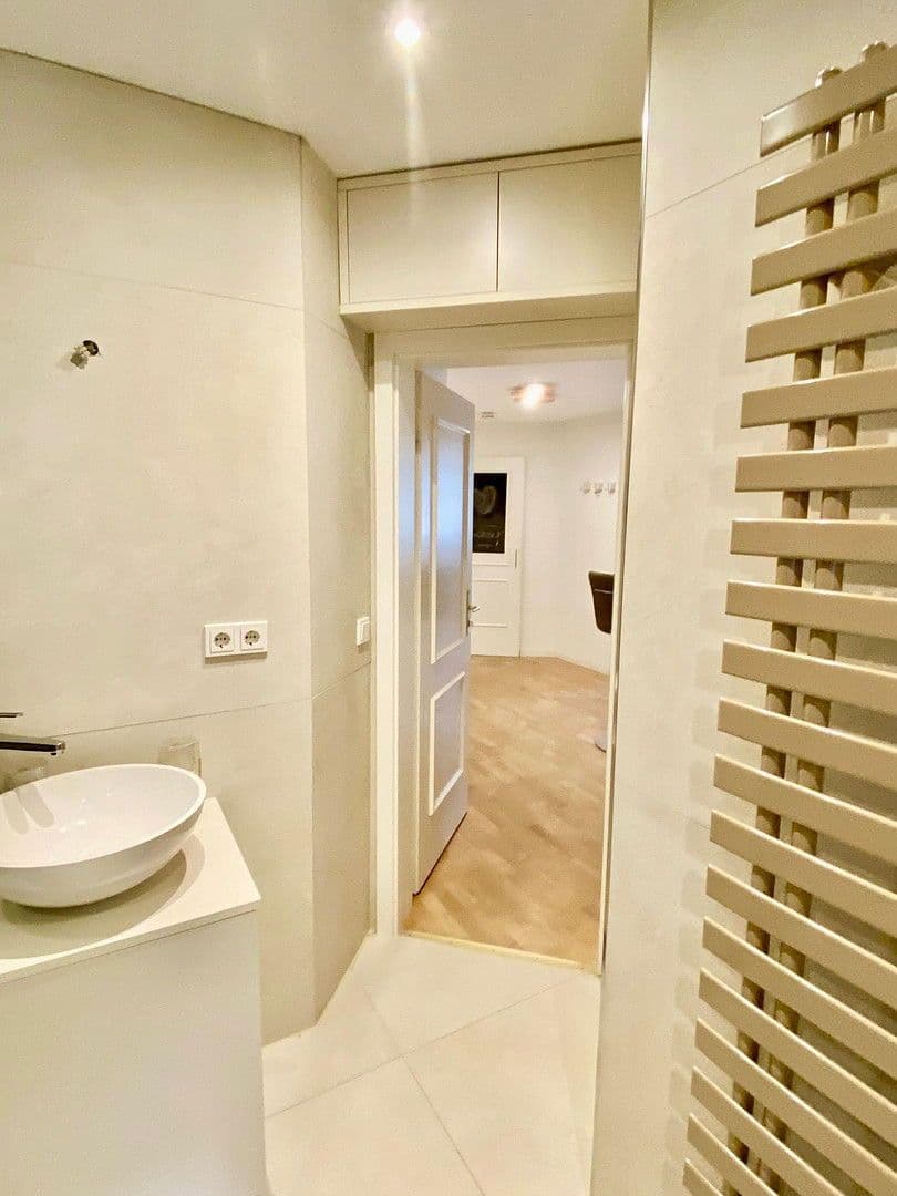 Pronájem bytu 3+1 80 m², Calw, Bádensko-Württembersko Pronájem bytu 3+1 80 m², Calw, Bádensko-Württembersko