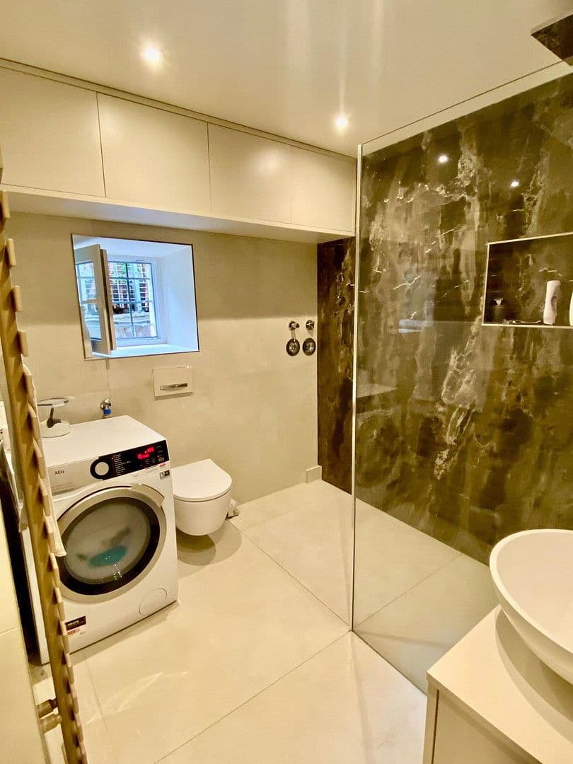 Pronájem bytu 3+1 80 m², Calw, Bádensko-Württembersko Pronájem bytu 3+1 80 m², Calw, Bádensko-Württembersko