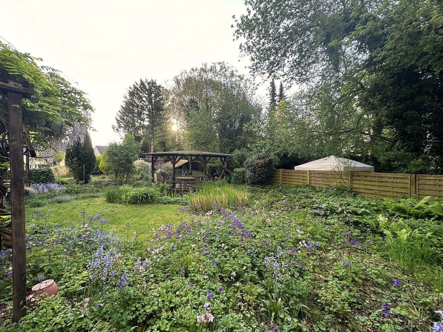 Pronájem bytu 3+kk 87 m², Hattinger Str., Bochum, Severní Porýní-Vestfálsko Pronájem bytu 3+kk 87 m², Hattinger Str., Bochum, Severní Porýní-Vestfálsko