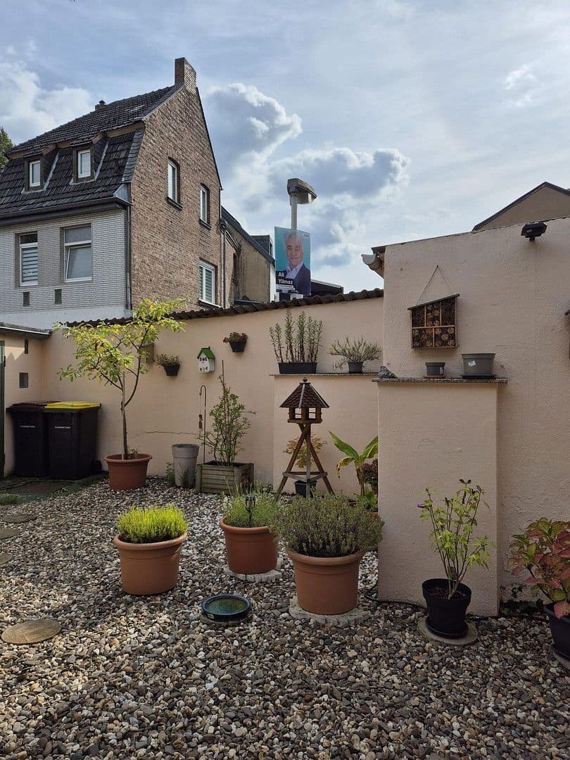 Pronájem domu 75 m², pozemek 110 m², Frechen, Severní Porýní-Vestfálsko Pronájem domu 75 m², pozemek 110 m², Frechen, Severní Porýní-Vestfálsko