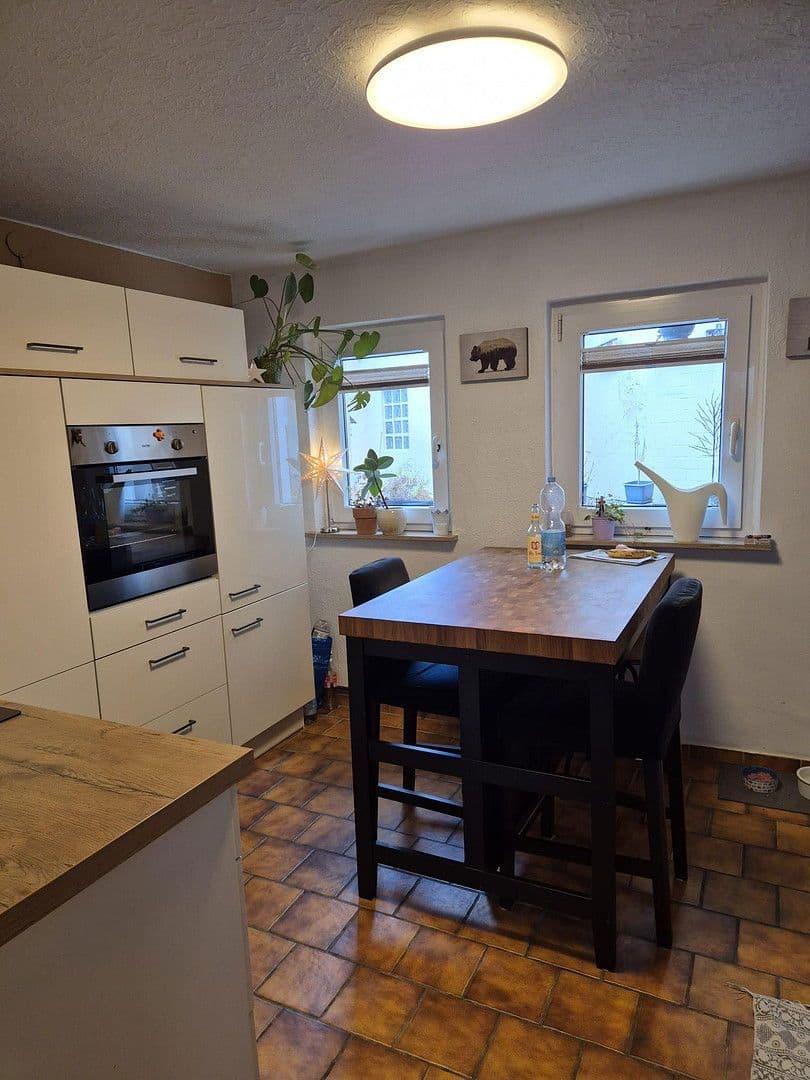 Pronájem domu 75 m², pozemek 110 m², Frechen, Severní Porýní-Vestfálsko Pronájem domu 75 m², pozemek 110 m², Frechen, Severní Porýní-Vestfálsko