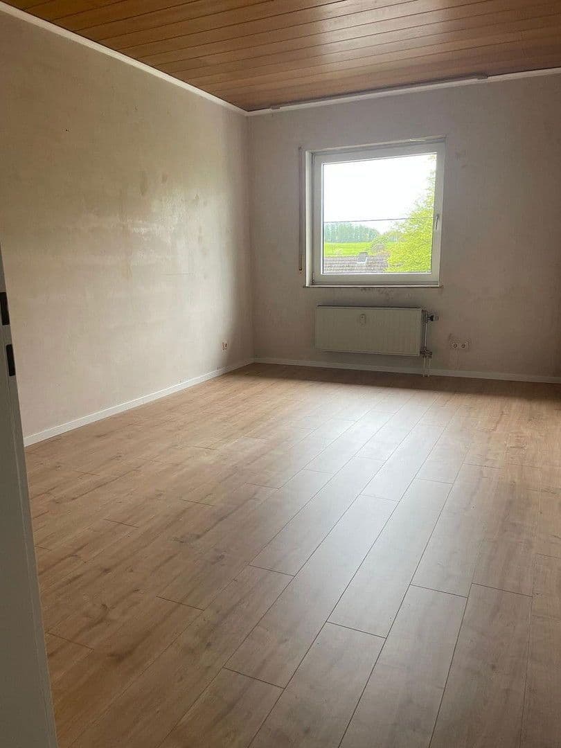Pronájem bytu 3+1 75 m², Schubertstraße 8, Waldbröl, Severní Porýní-Vestfálsko Pronájem bytu 3+1 75 m², Schubertstraße 8, Waldbröl, Severní Porýní-Vestfálsko