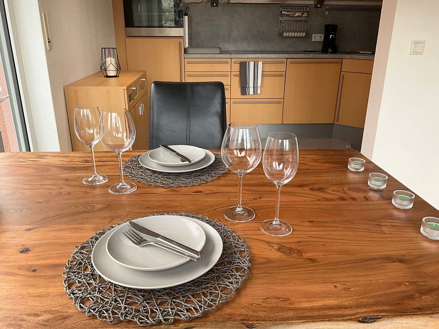 Pronájem bytu 2+1 69 m², Köln, Severní Porýní-Vestfálsko Pronájem bytu 2+1 69 m², Köln, Severní Porýní-Vestfálsko