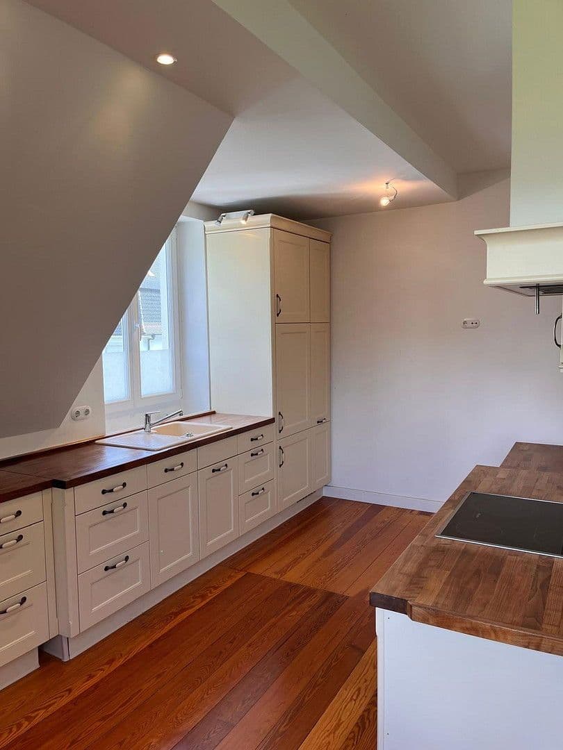 Prodej bytu 4+1 115 m², Hamburg, Hamburg Prodej bytu 4+1 115 m², Hamburg, Hamburg