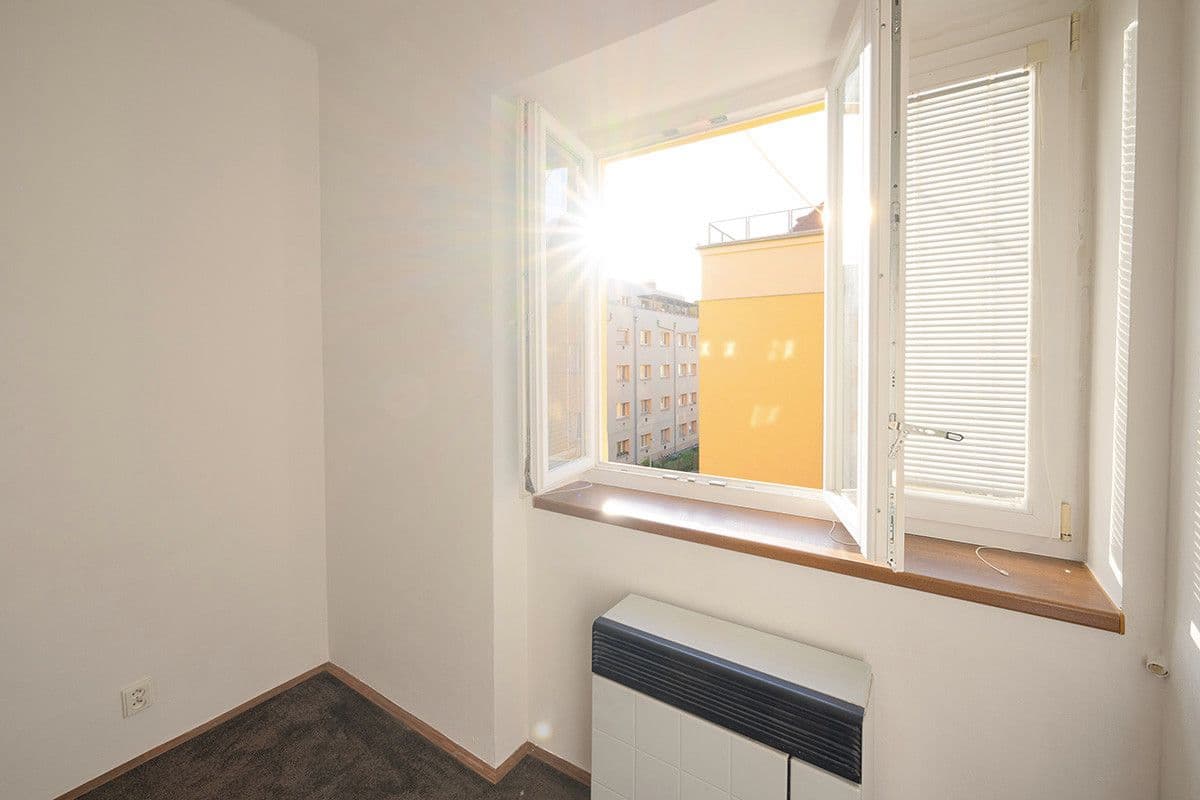 Prodej bytu 2+kk 56 m², U Družstva Život, Praha, Praha Prodej bytu 2+kk 56 m², U Družstva Život, Praha, Praha