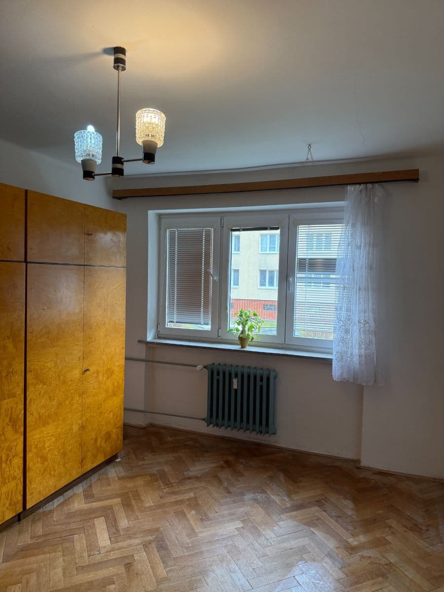 Pronájem bytu 3+1 78 m², Školní, Rakovník, Středočeský kraj Pronájem bytu 3+1 78 m², Školní, Rakovník, Středočeský kraj