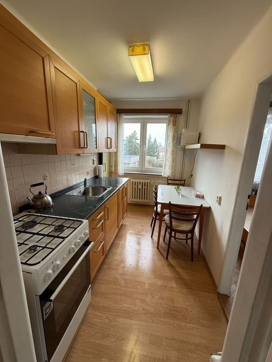 Pronájem bytu 3+1 78 m², Školní, Rakovník, Středočeský kraj Pronájem bytu 3+1 78 m², Školní, Rakovník, Středočeský kraj