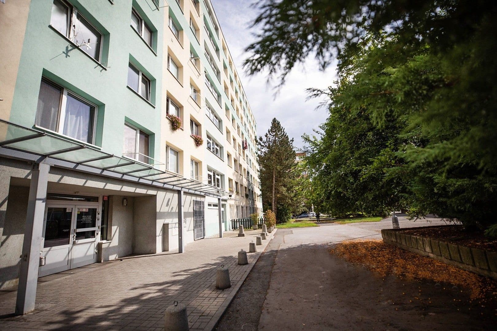 Prodej bytu 2+kk 40 m², Holandská, Kladno, Středočeský kraj Prodej bytu 2+kk 40 m², Holandská, Kladno, Středočeský kraj