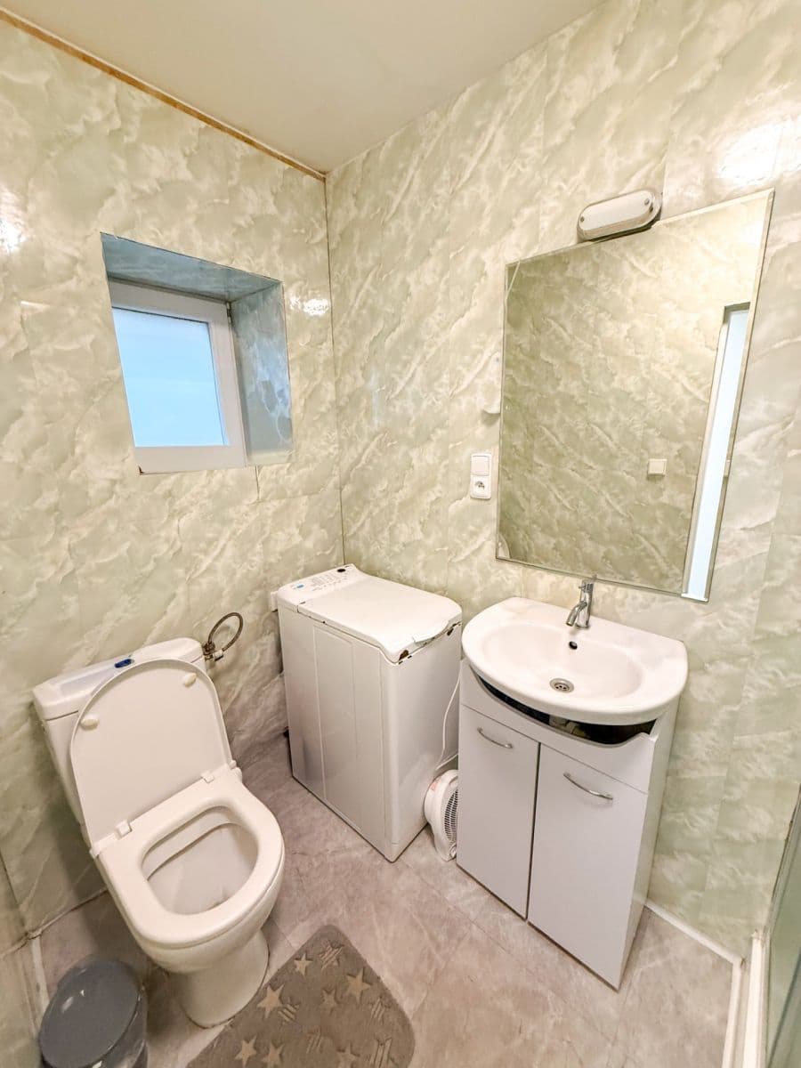 Pronájem bytu 1+1 42 m², Husitská, Praha, Praha Pronájem bytu 1+1 42 m², Husitská, Praha, Praha