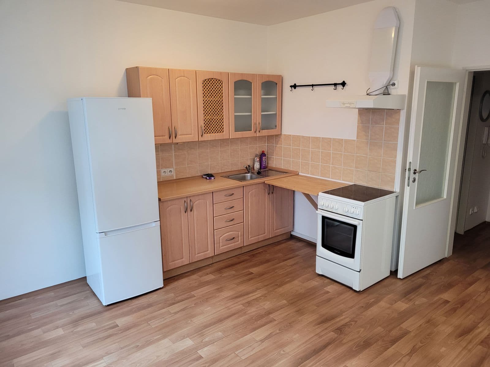 Pronájem bytu 2+kk 47 m², Hnězdenská, Praha, Praha Pronájem bytu 2+kk 47 m², Hnězdenská, Praha, Praha