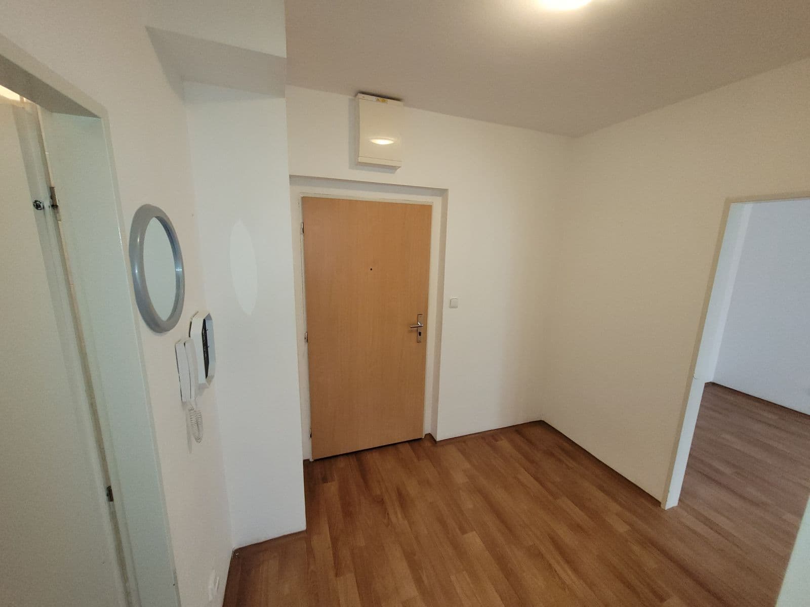 Pronájem bytu 2+kk 47 m², Hnězdenská, Praha, Praha Pronájem bytu 2+kk 47 m², Hnězdenská, Praha, Praha