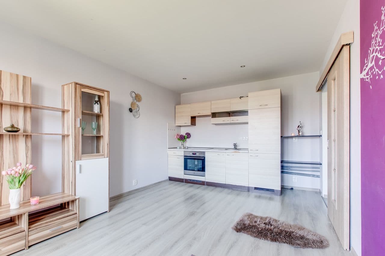 Pronájem bytu 3+kk 60 m², Dukelských hrdinů, Rakovník, Středočeský kraj Pronájem bytu 3+kk 60 m², Dukelských hrdinů, Rakovník, Středočeský kraj