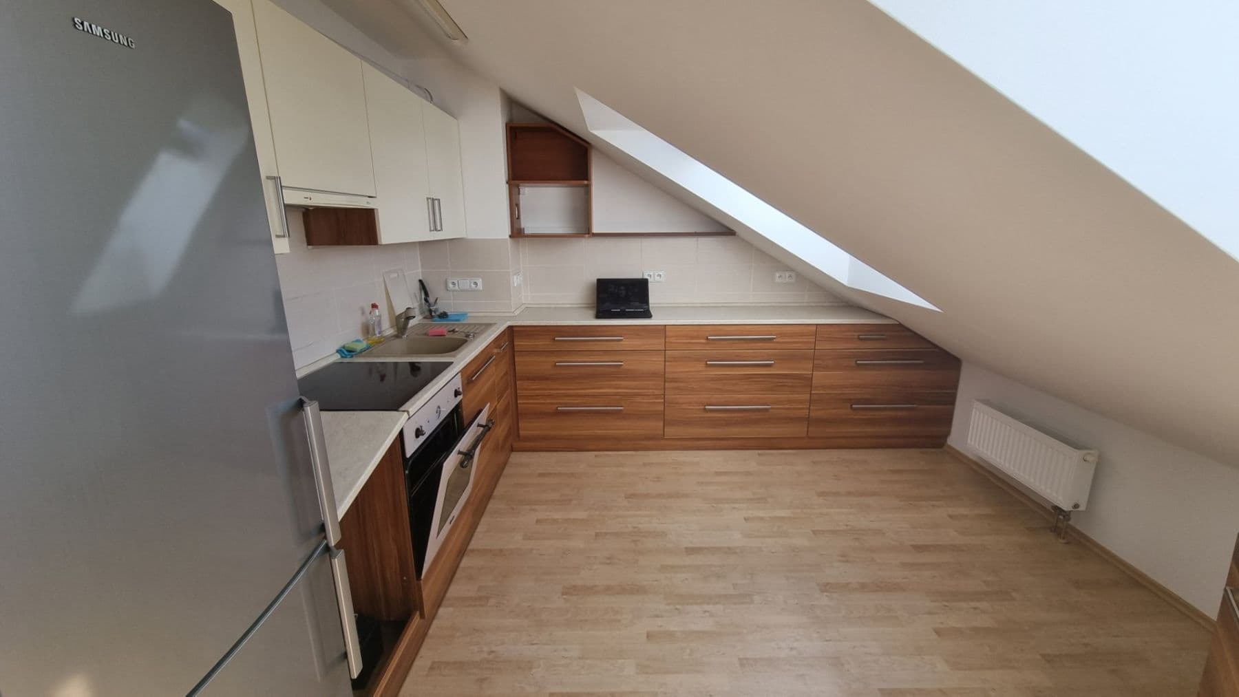 Pronájem bytu 2+kk 54 m², Ponětovická, Brno, Jihomoravský kraj Pronájem bytu 2+kk 54 m², Ponětovická, Brno, Jihomoravský kraj