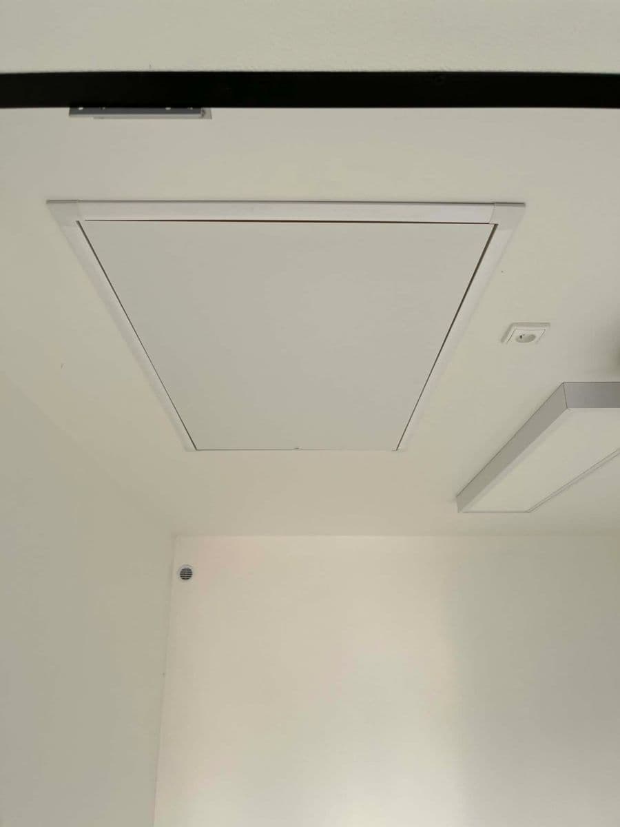 Pronájem garáže 18 m², Ječná, Havlíčkův Brod, Kraj Vysočina Pronájem garáže 18 m², Ječná, Havlíčkův Brod, Kraj Vysočina