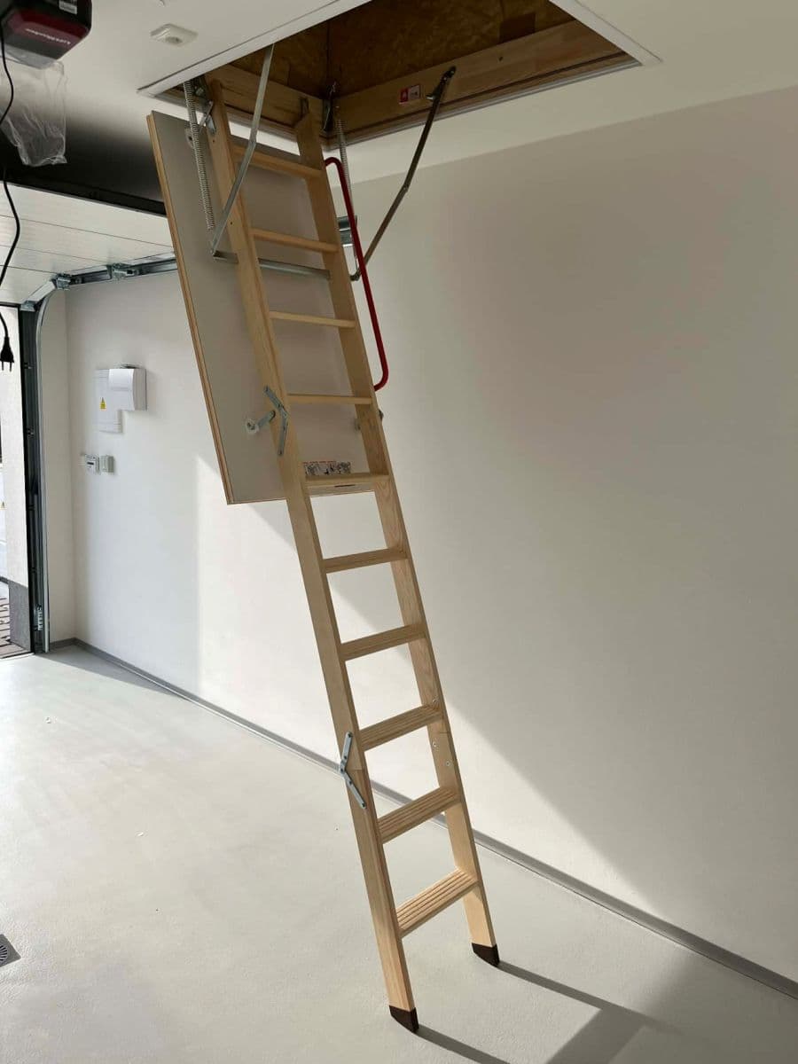 Pronájem garáže 18 m², Ječná, Havlíčkův Brod, Kraj Vysočina Pronájem garáže 18 m², Ječná, Havlíčkův Brod, Kraj Vysočina