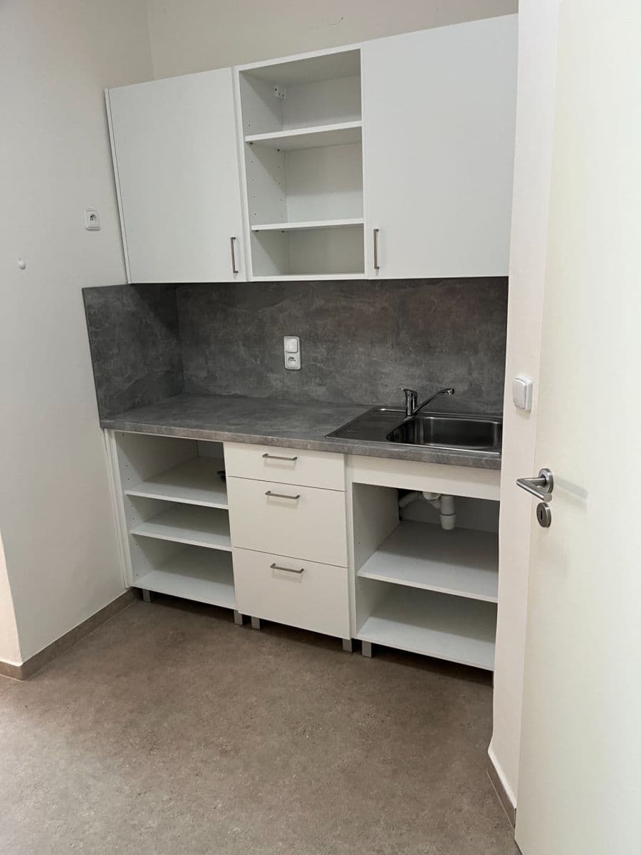 Pronájem bytu 1+1 35 m², Radimova, Praha, Praha Pronájem bytu 1+1 35 m², Radimova, Praha, Praha