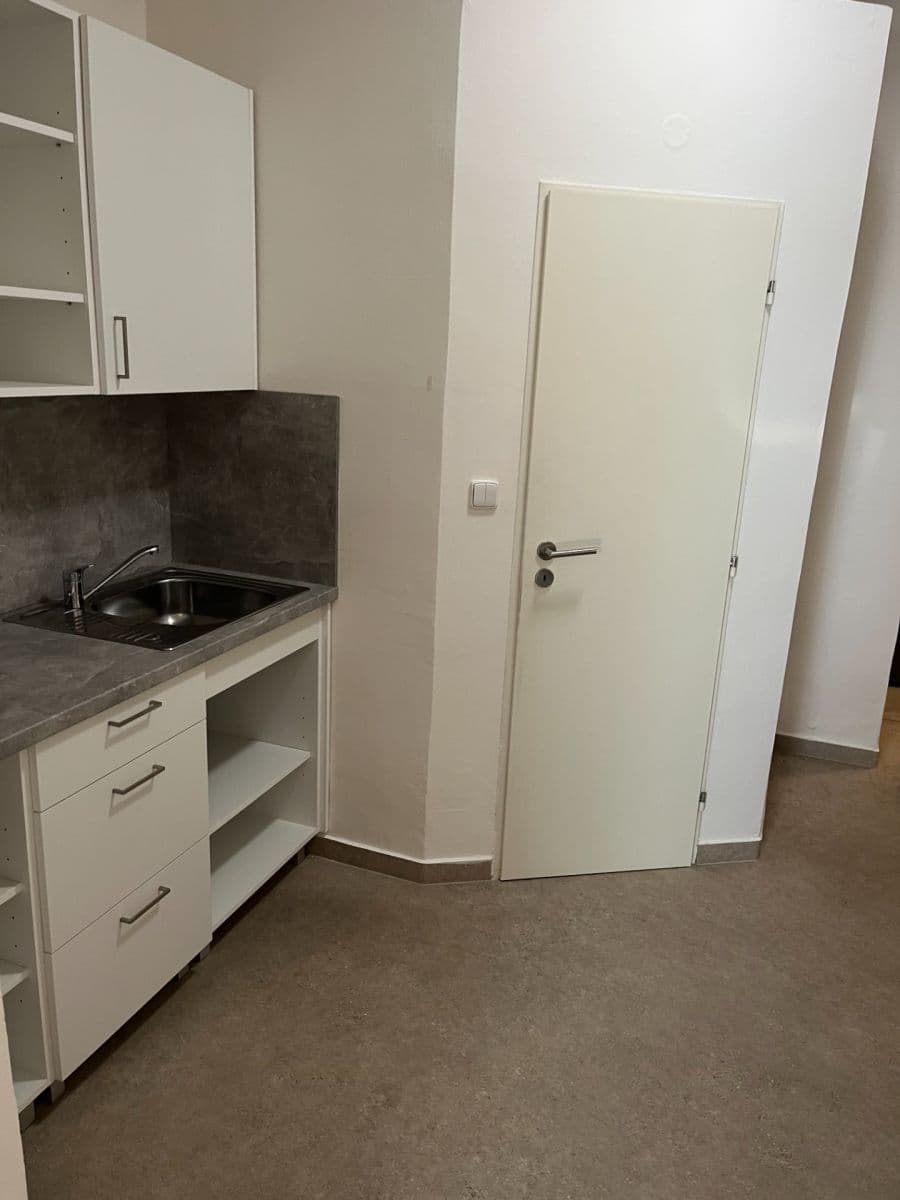 Pronájem bytu 1+1 35 m², Radimova, Praha, Praha Pronájem bytu 1+1 35 m², Radimova, Praha, Praha