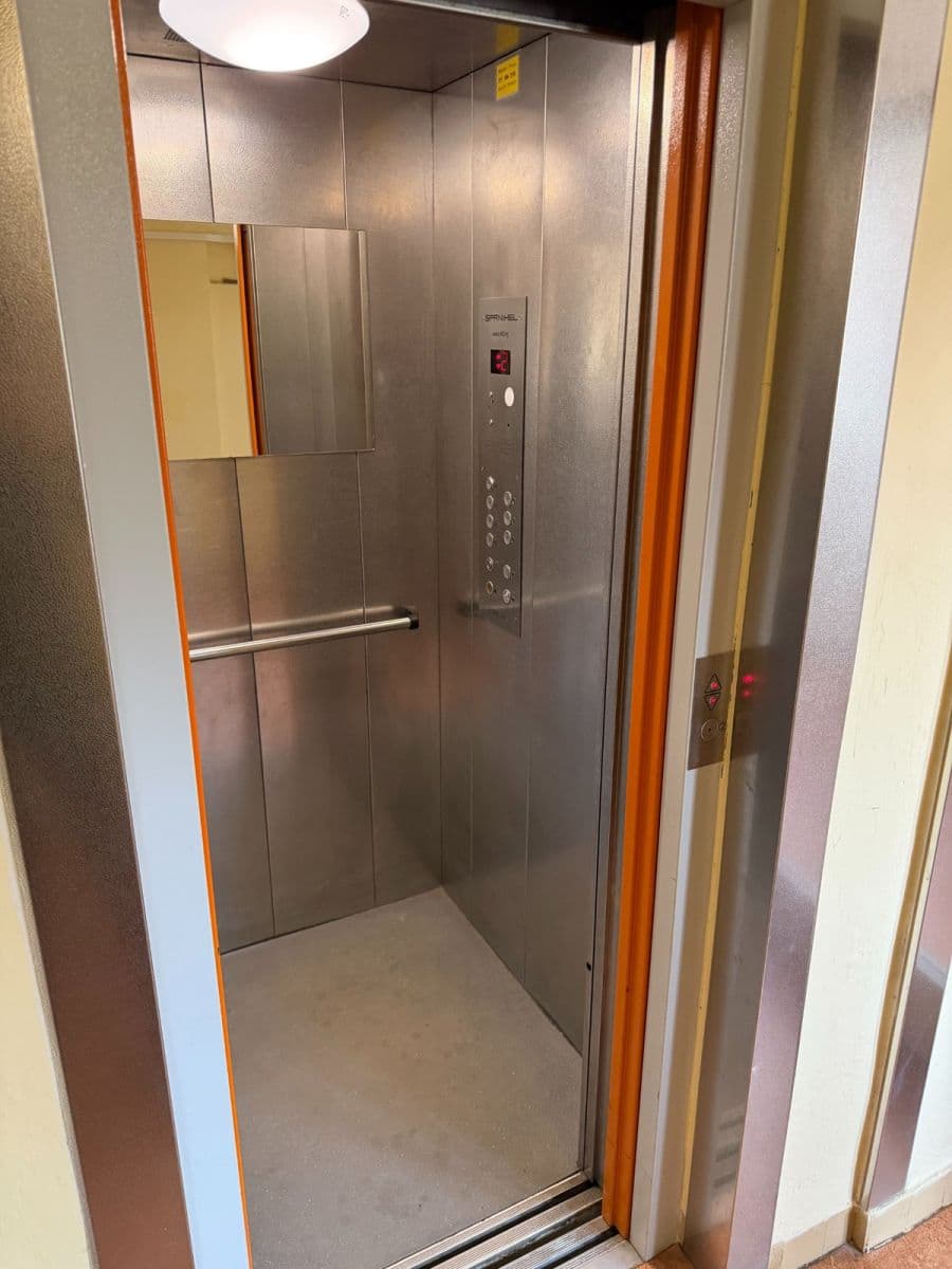 Prodej bytu 1+1 40 m², Moravská, Rožnov pod Radhoštěm, Zlínský kraj Prodej bytu 1+1 40 m², Moravská, Rožnov pod Radhoštěm, Zlínský kraj