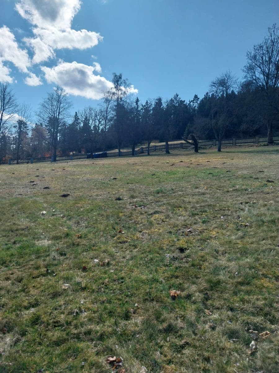 Prodej pozemku 1.898 m², Holubov, Jihočeský kraj Prodej pozemku 1.898 m², Holubov, Jihočeský kraj