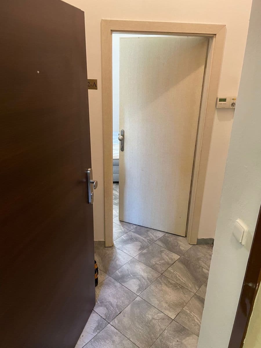 Pronájem bytu 1+kk 17 m², Umělecká, Praha, Praha Pronájem bytu 1+kk 17 m², Umělecká, Praha, Praha