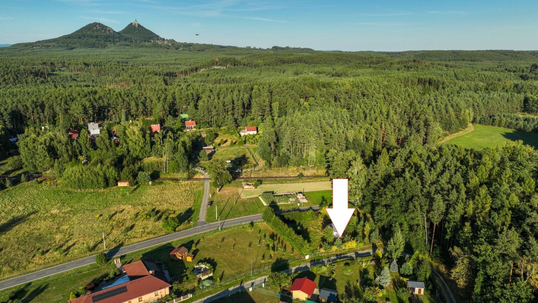 Prodej pozemku 1.742 m², Okna, Liberecký kraj Prodej pozemku 1.742 m², Okna, Liberecký kraj
