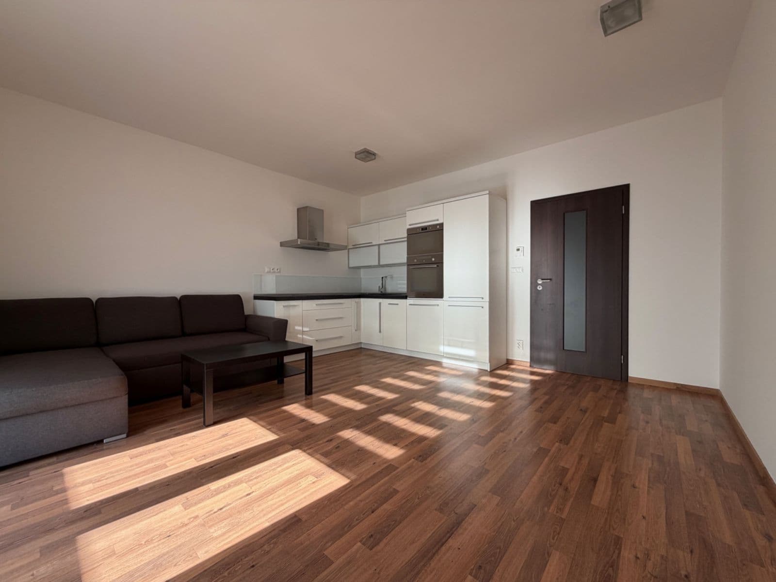 Pronájem bytu 2+kk 59 m², Jantarová, Ostrava, Moravskoslezský kraj Pronájem bytu 2+kk 59 m², Jantarová, Ostrava, Moravskoslezský kraj
