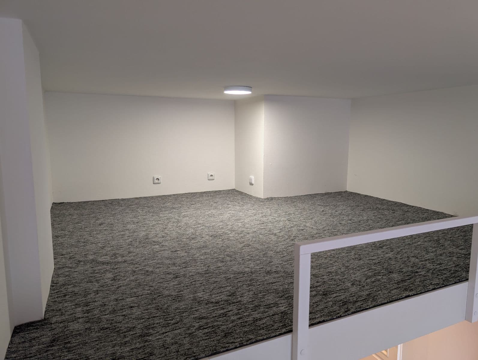 Pronájem bytu 1+kk 25 m², Arbesovo náměstí, Praha, Praha Pronájem bytu 1+kk 25 m², Arbesovo náměstí, Praha, Praha