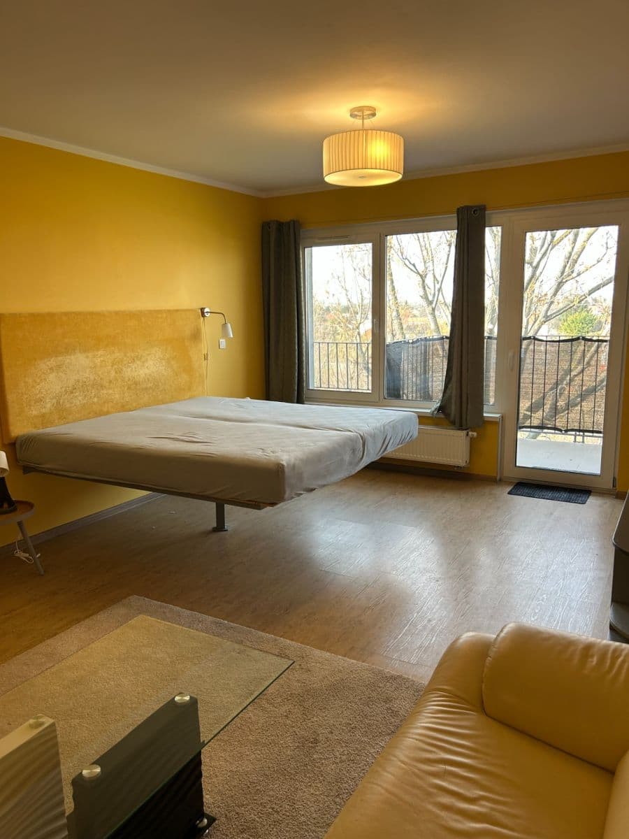 Pronájem bytu 1+1 48 m², Hrachová, Ružinov, Bratislavský kraj Pronájem bytu 1+1 48 m², Hrachová, Ružinov, Bratislavský kraj