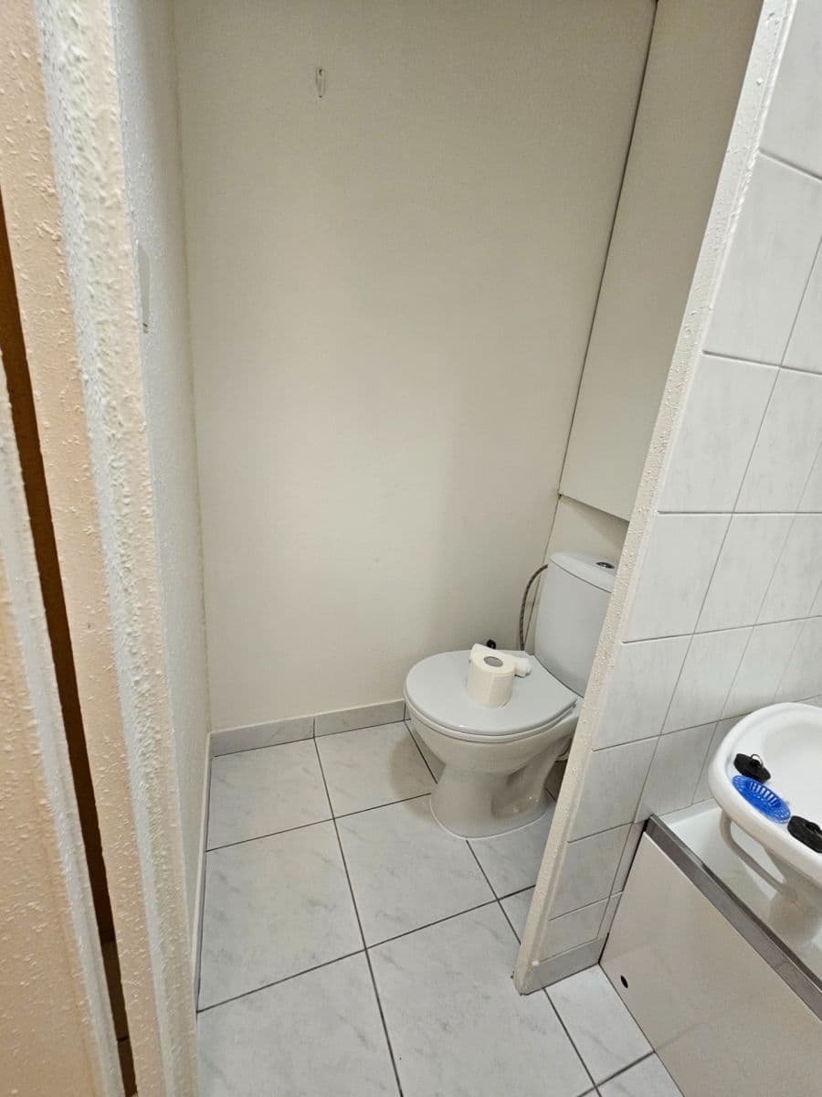 Pronájem bytu 1+1 32 m², Varnsdorfská, Praha, Praha Pronájem bytu 1+1 32 m², Varnsdorfská, Praha, Praha