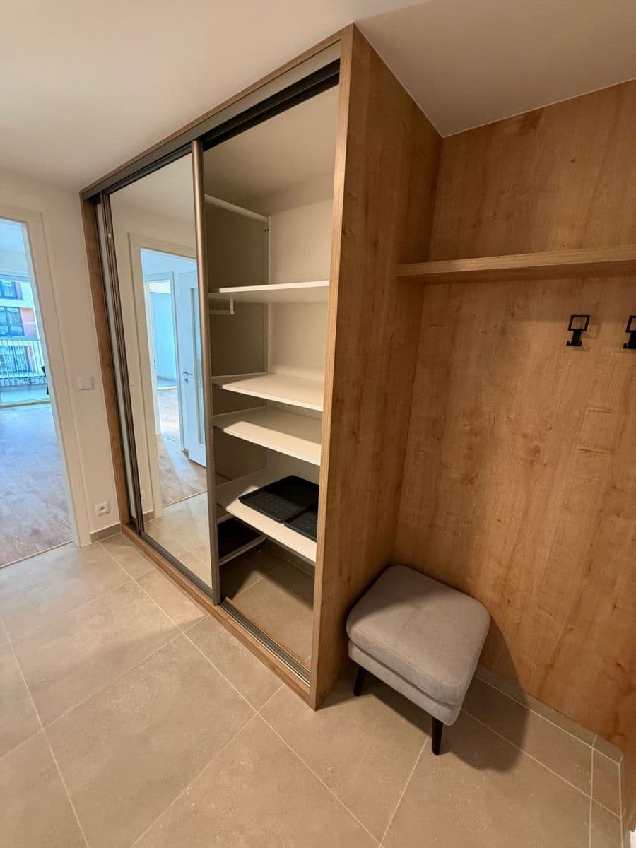 Pronájem bytu 2+kk 57 m², Domalípova, Praha, Praha Pronájem bytu 2+kk 57 m², Domalípova, Praha, Praha