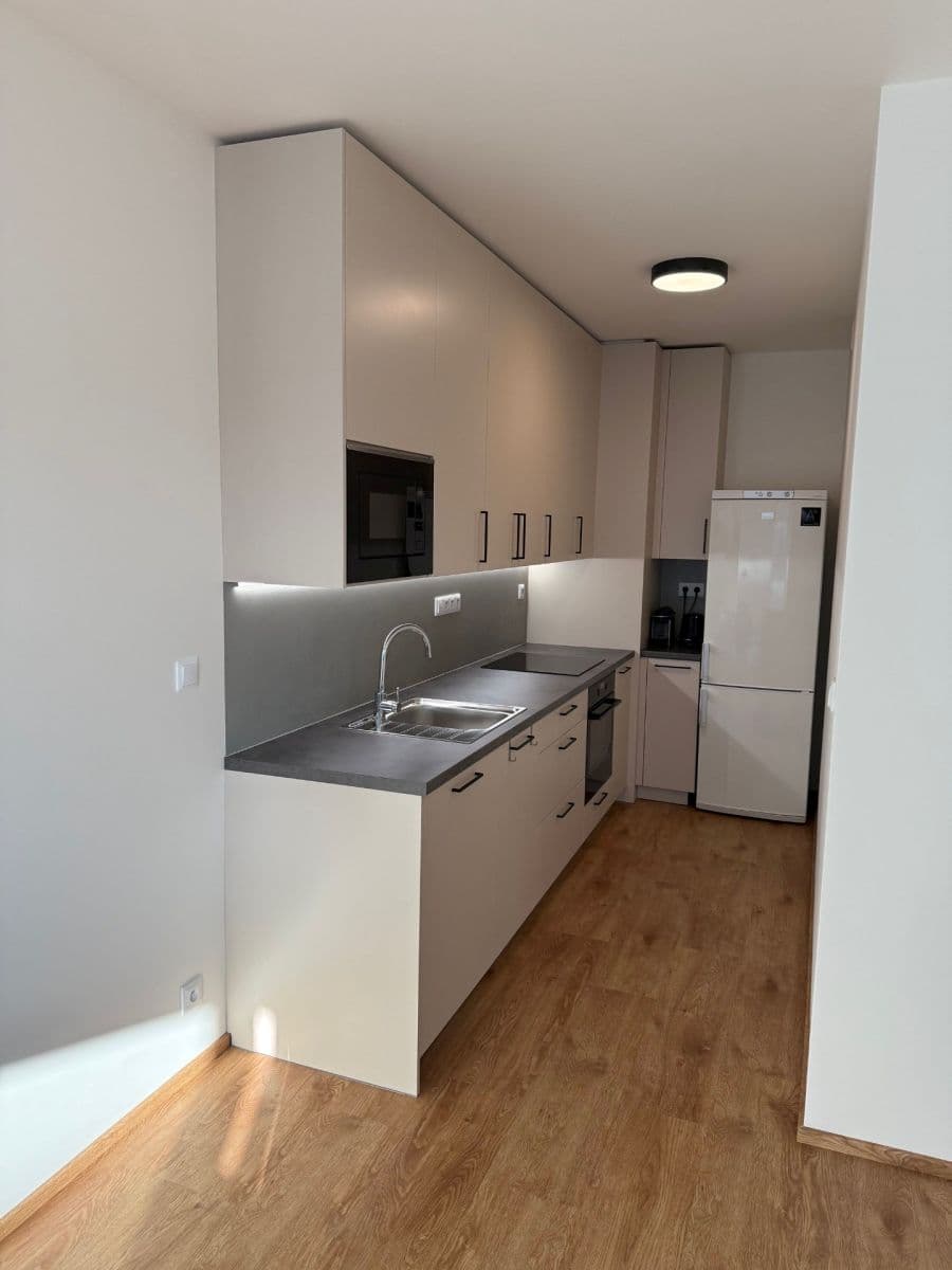 Pronájem bytu 2+kk 57 m², Domalípova, Praha, Praha Pronájem bytu 2+kk 57 m², Domalípova, Praha, Praha