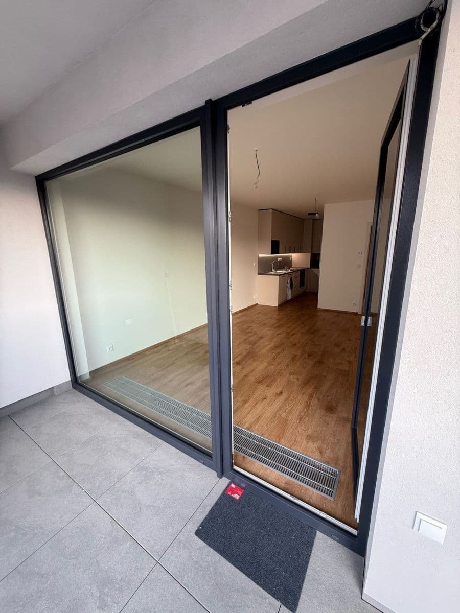 Pronájem bytu 2+kk 57 m², Domalípova, Praha, Praha Pronájem bytu 2+kk 57 m², Domalípova, Praha, Praha