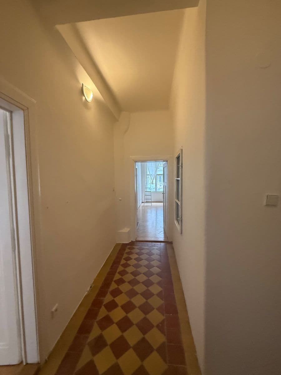 Pronájem bytu 3+1 75 m², Roháčova, Praha, Praha Pronájem bytu 3+1 75 m², Roháčova, Praha, Praha
