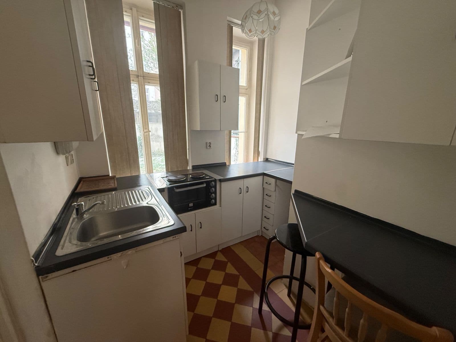 Pronájem bytu 3+1 75 m², Roháčova, Praha, Praha Pronájem bytu 3+1 75 m², Roháčova, Praha, Praha