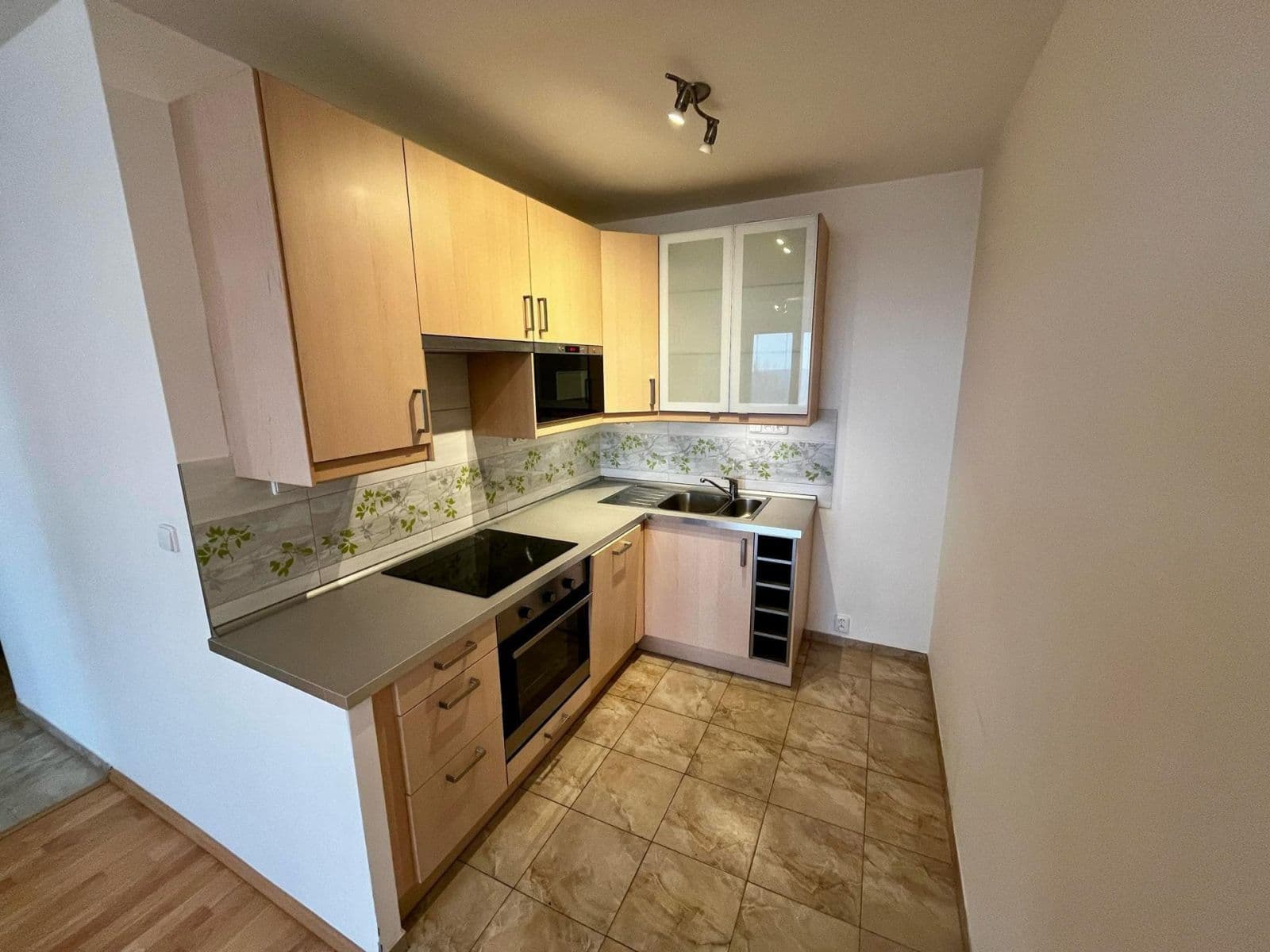 Pronájem bytu 2+kk 45 m², Böhmova, Praha, Praha Pronájem bytu 2+kk 45 m², Böhmova, Praha, Praha