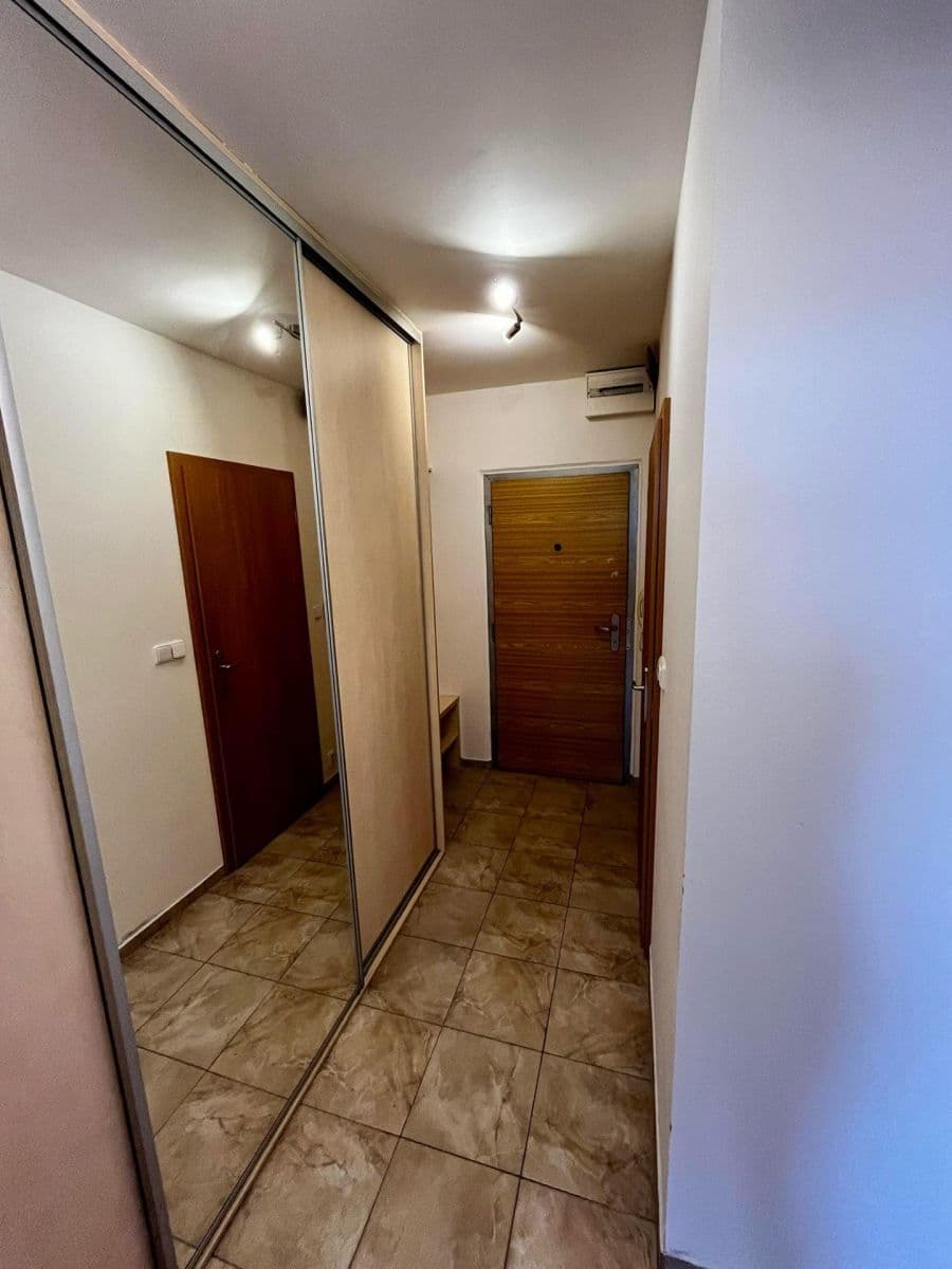 Pronájem bytu 2+kk 45 m², Böhmova, Praha, Praha Pronájem bytu 2+kk 45 m², Böhmova, Praha, Praha