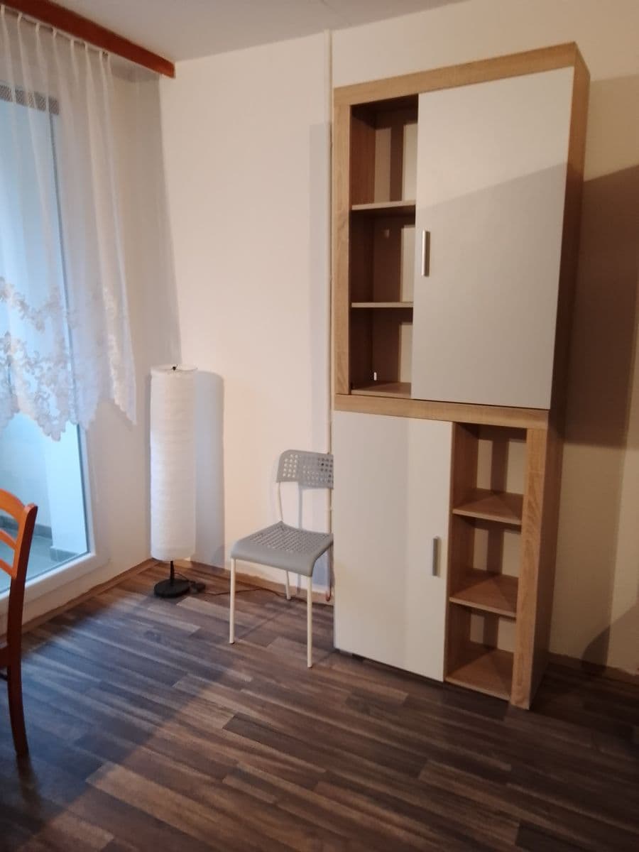 Pronájem bytu 1+1 30 m², Milevská, Praha, Praha Pronájem bytu 1+1 30 m², Milevská, Praha, Praha