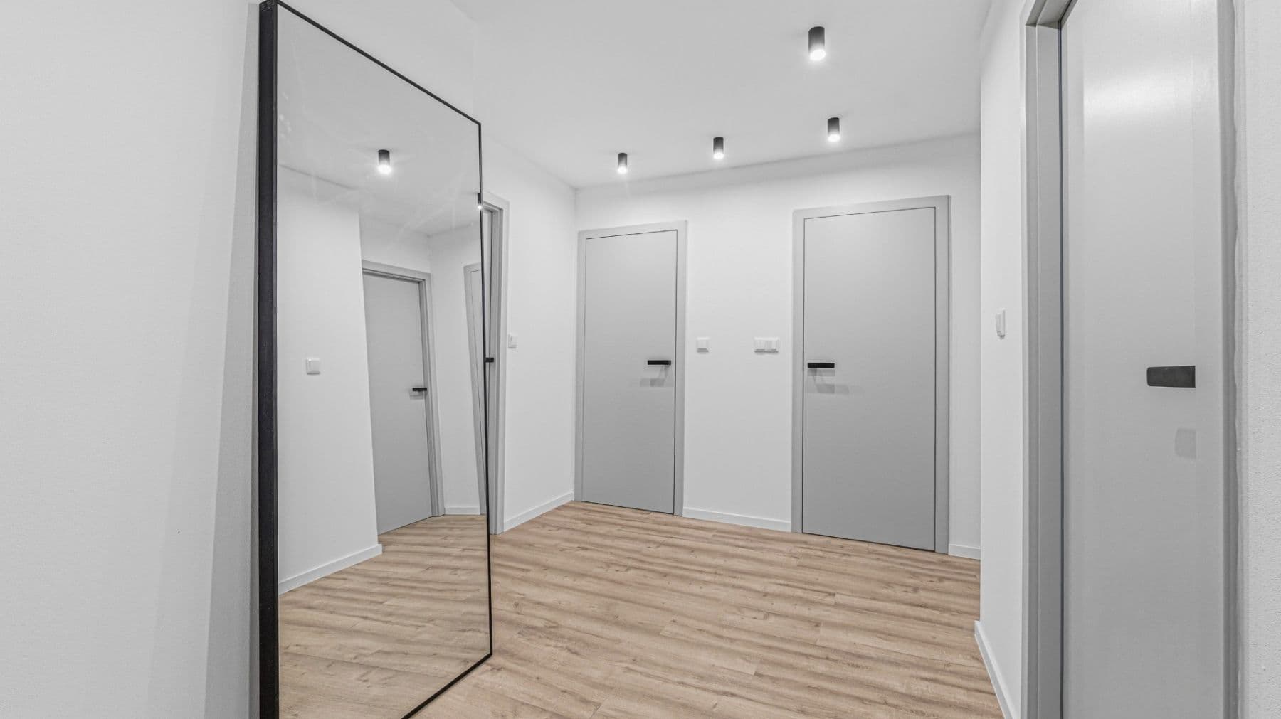 Prodej bytu 4+kk 80 m², Emilie Hyblerové, Praha, Praha Prodej bytu 4+kk 80 m², Emilie Hyblerové, Praha, Praha