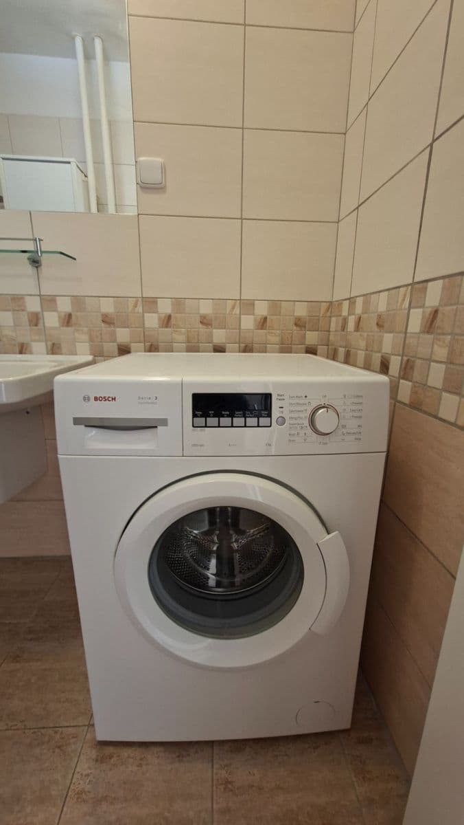 Pronájem bytu 2+kk 53 m², Malovická, Praha, Praha Pronájem bytu 2+kk 53 m², Malovická, Praha, Praha