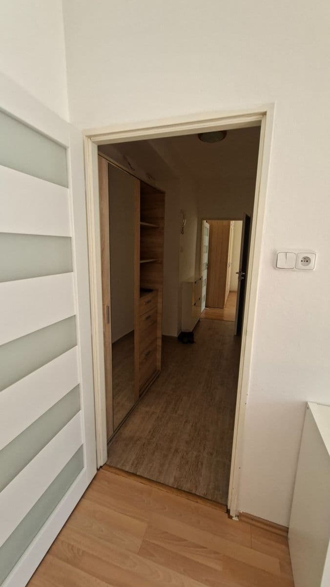 Pronájem bytu 2+kk 53 m², Malovická, Praha, Praha Pronájem bytu 2+kk 53 m², Malovická, Praha, Praha