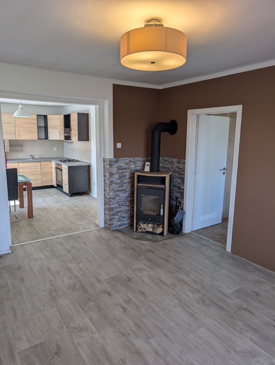 Pronájem bytu 2+1 54 m², Seifertova, Jihlava, Kraj Vysočina Pronájem bytu 2+1 54 m², Seifertova, Jihlava, Kraj Vysočina