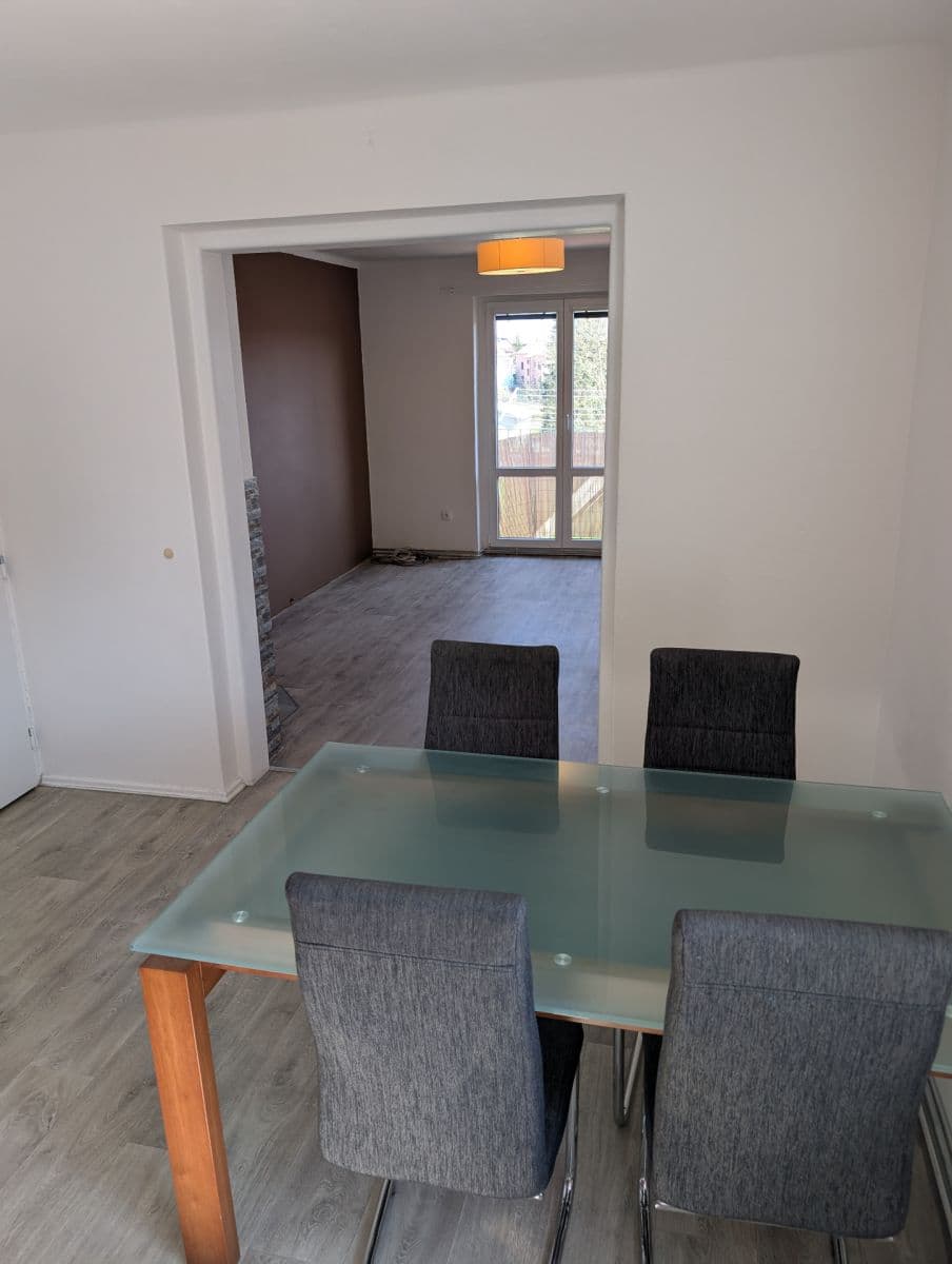 Pronájem bytu 2+1 54 m², Seifertova, Jihlava, Kraj Vysočina Pronájem bytu 2+1 54 m², Seifertova, Jihlava, Kraj Vysočina