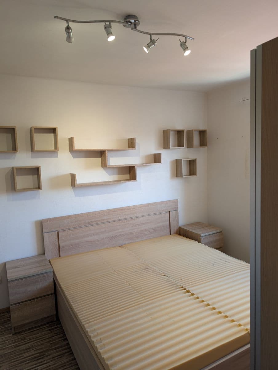 Pronájem bytu 2+1 54 m², Seifertova, Jihlava, Kraj Vysočina Pronájem bytu 2+1 54 m², Seifertova, Jihlava, Kraj Vysočina