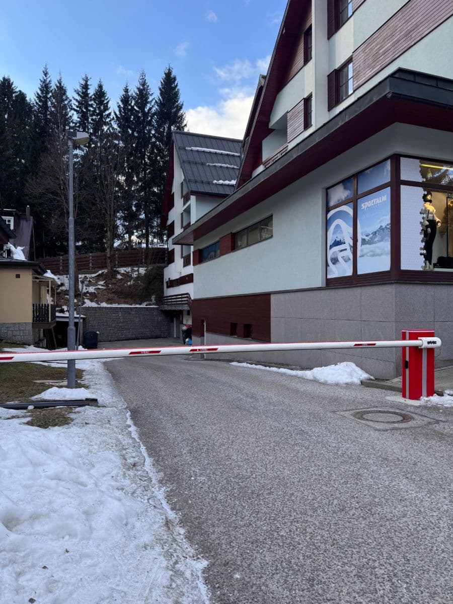 Prodej garáže 12 m², Špindlerův Mlýn, Královéhradecký kraj Prodej garáže 12 m², Špindlerův Mlýn, Královéhradecký kraj