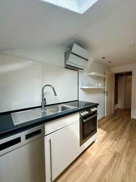 Prodej bytu 3+1 64 m², Albrechtstraße 27, Wiesbaden, Hessen Prodej bytu 3+1 64 m², Albrechtstraße 27, Wiesbaden, Hessen