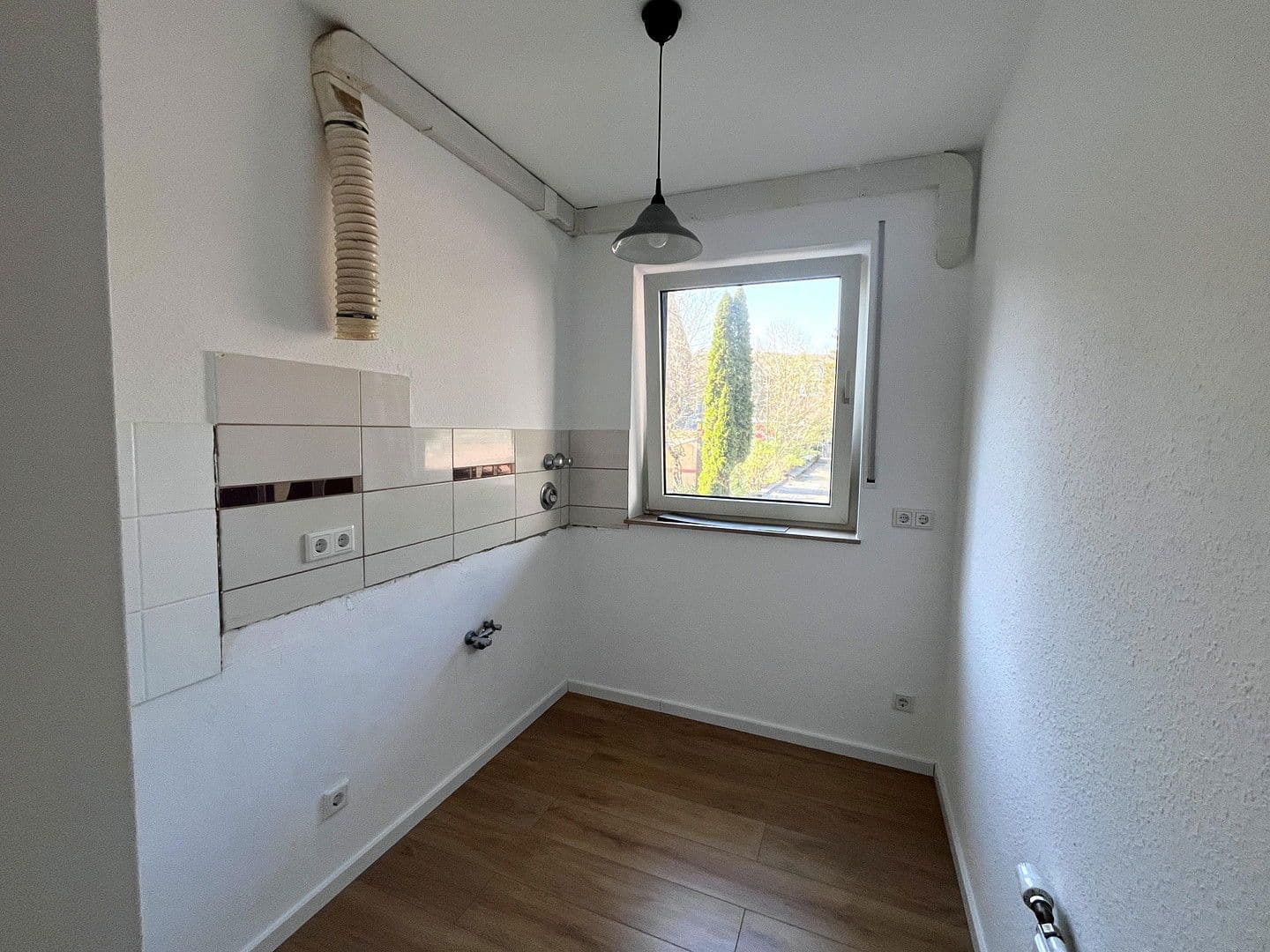 Pronájem bytu 3+1 67 m², Regentenstraße 93, Mönchengladbach, Severní Porýní-Vestfálsko Pronájem bytu 3+1 67 m², Regentenstraße 93, Mönchengladbach, Severní Porýní-Vestfálsko