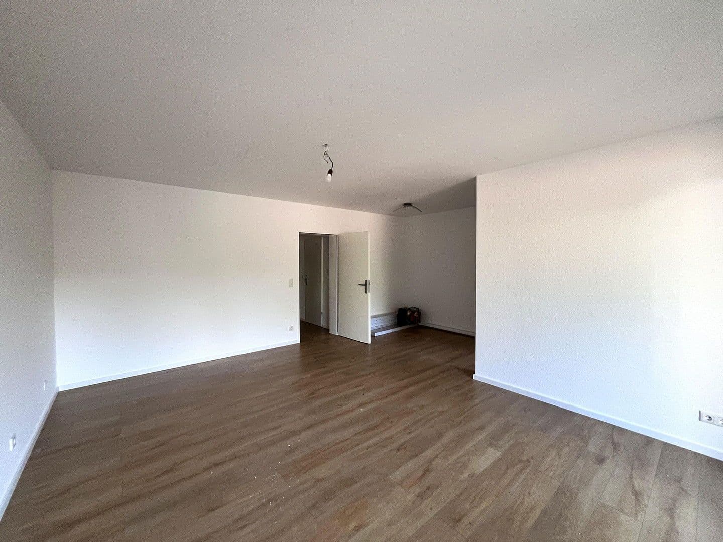Pronájem bytu 3+1 67 m², Regentenstraße 93, Mönchengladbach, Severní Porýní-Vestfálsko Pronájem bytu 3+1 67 m², Regentenstraße 93, Mönchengladbach, Severní Porýní-Vestfálsko
