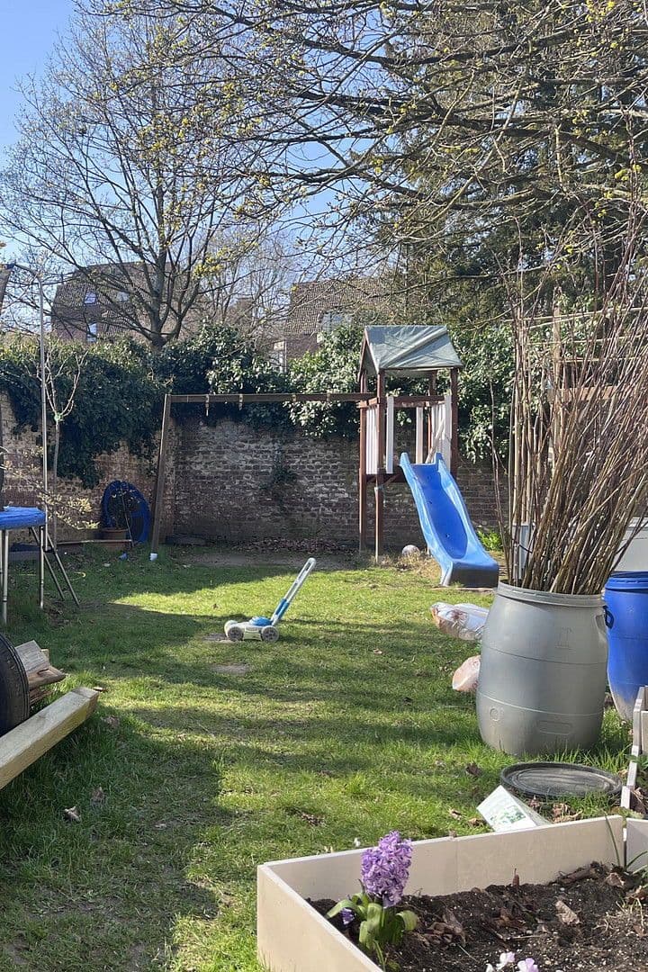 Pronájem bytu 3+1 67 m², Regentenstraße 93, Mönchengladbach, Severní Porýní-Vestfálsko Pronájem bytu 3+1 67 m², Regentenstraße 93, Mönchengladbach, Severní Porýní-Vestfálsko